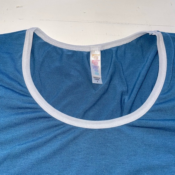 BOGO FREE Lularoe Classic Tee - Picture 2 of 4
